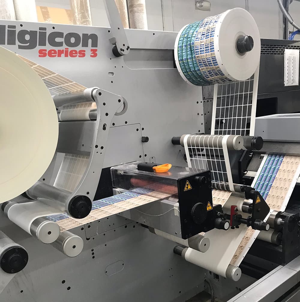 專色印刷 vs 數(shù)碼印刷：如何為您的產(chǎn)品選擇最佳標(biāo)簽方案？